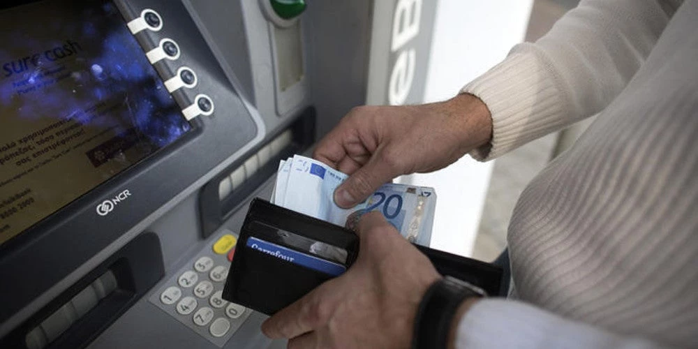 Τι ισχύει από σήμερα για τα capital controls -Οι αλλαγές στα όρια αναλήψεων